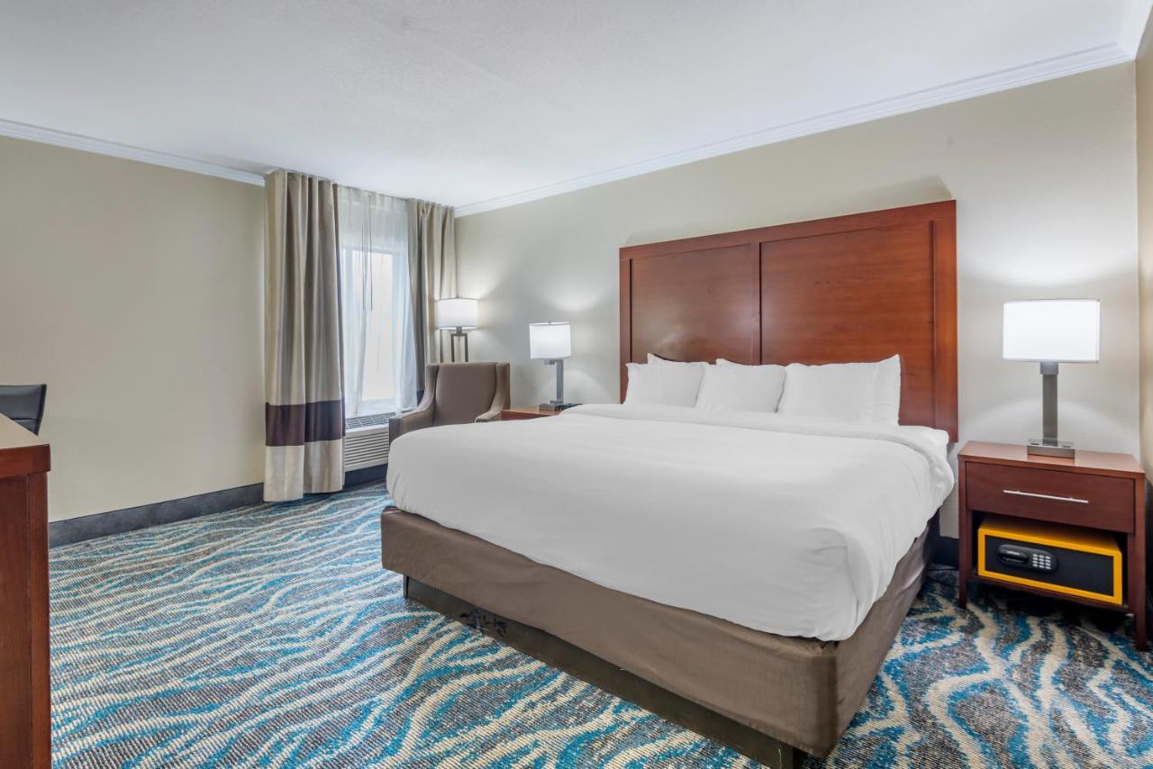 Comfort Inn Asheville East-Blue Ridge Pkwy Access Екстер'єр фото