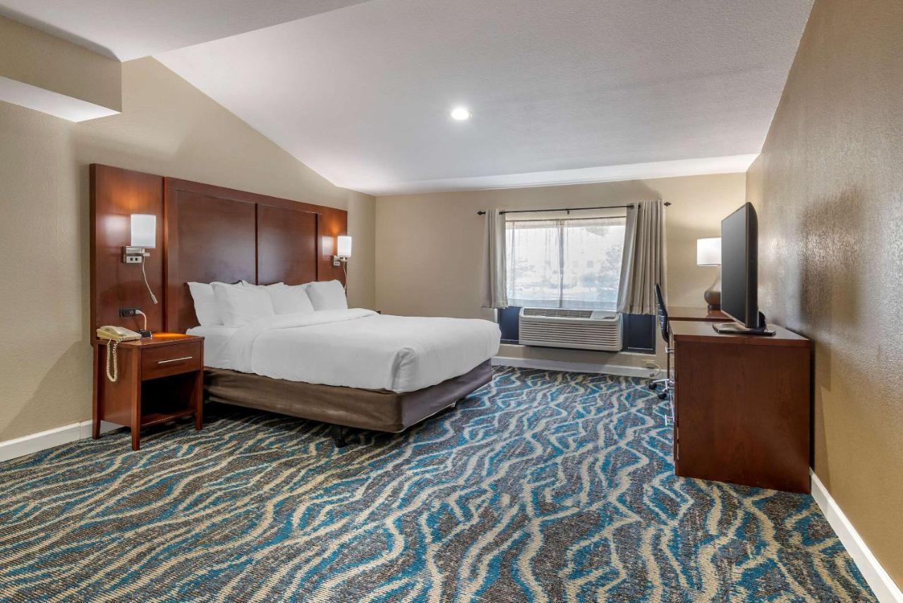 Comfort Inn Asheville East-Blue Ridge Pkwy Access Екстер'єр фото