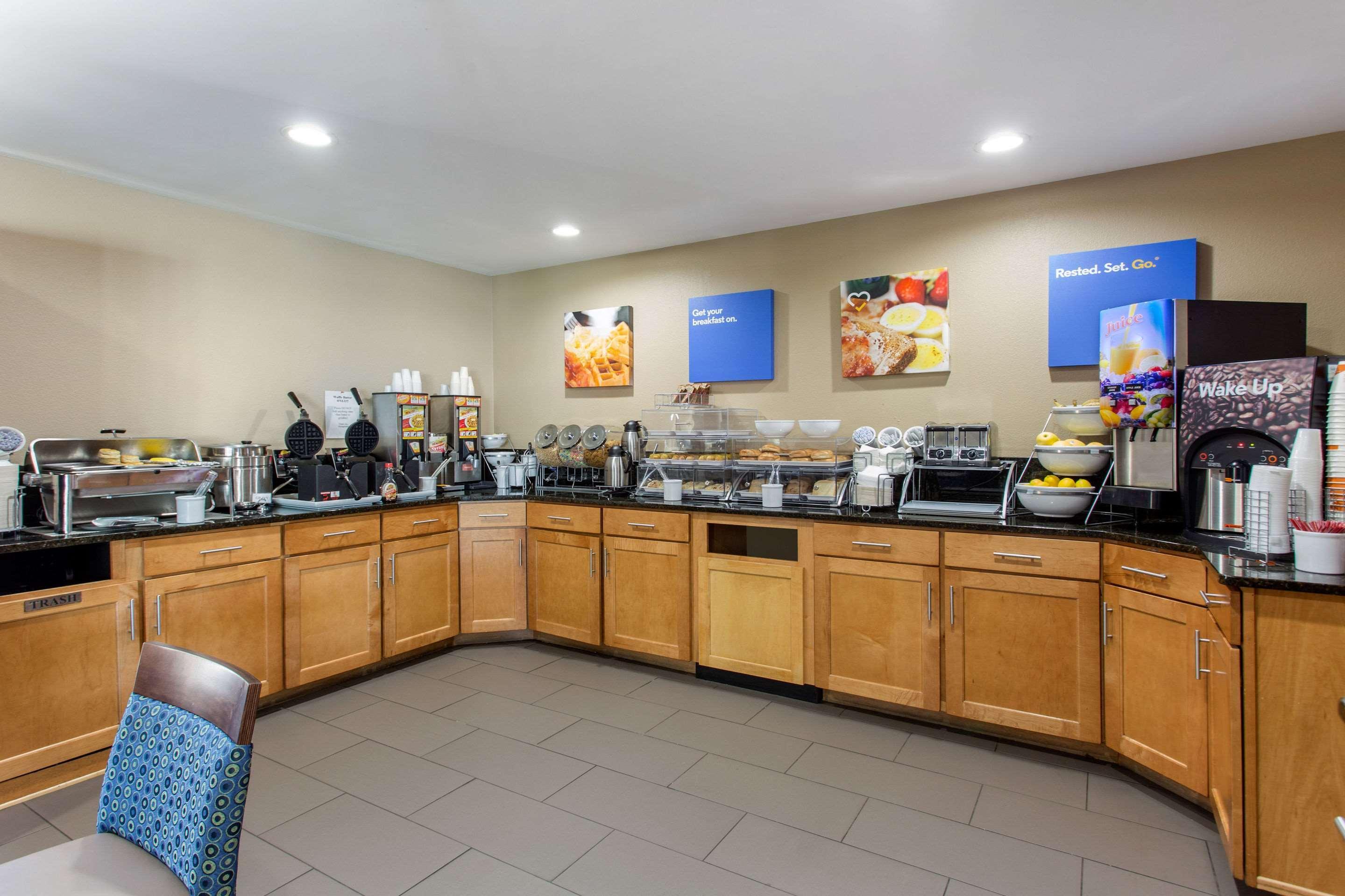 Comfort Inn Asheville East-Blue Ridge Pkwy Access Екстер'єр фото