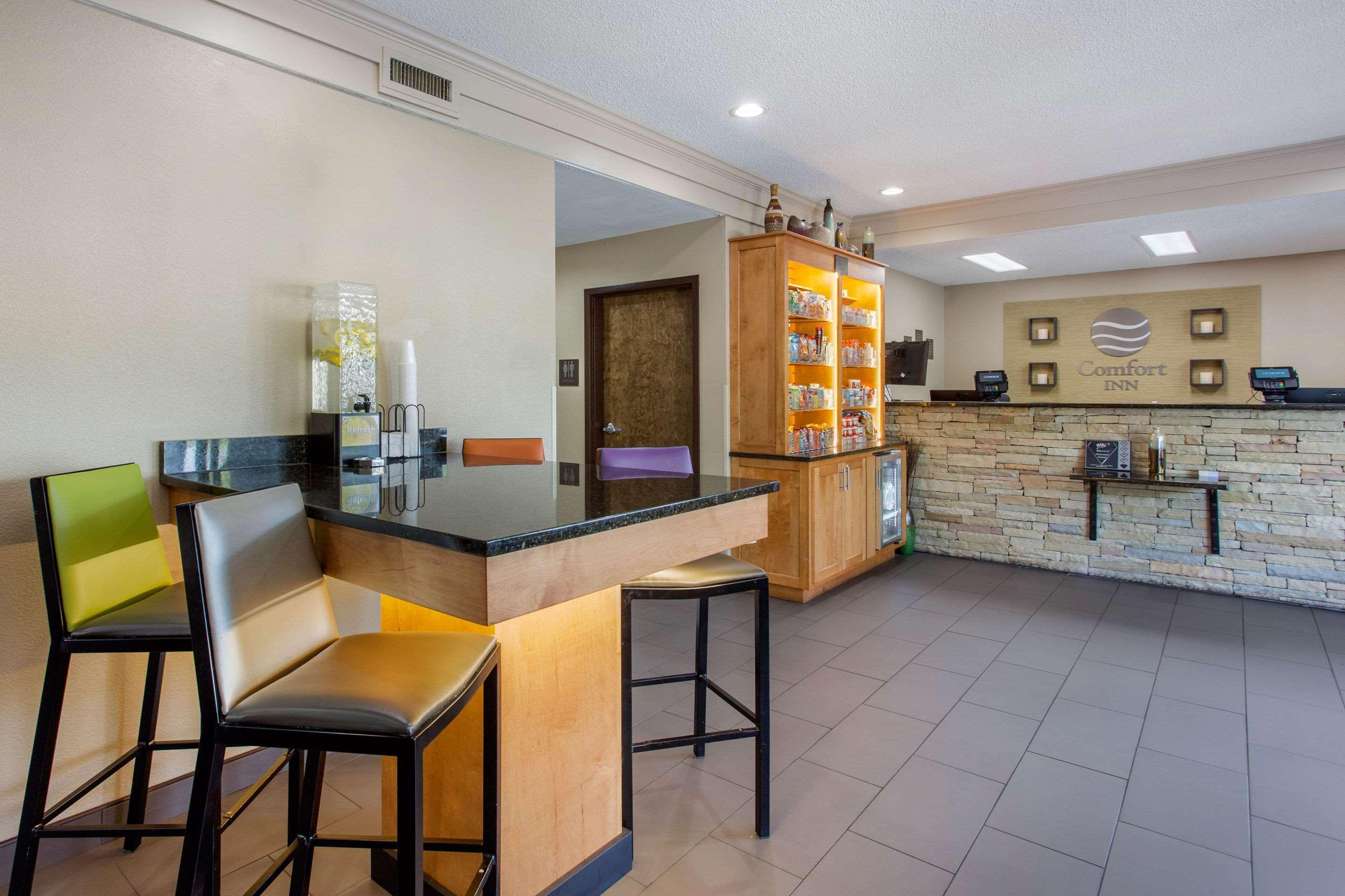 Comfort Inn Asheville East-Blue Ridge Pkwy Access Екстер'єр фото