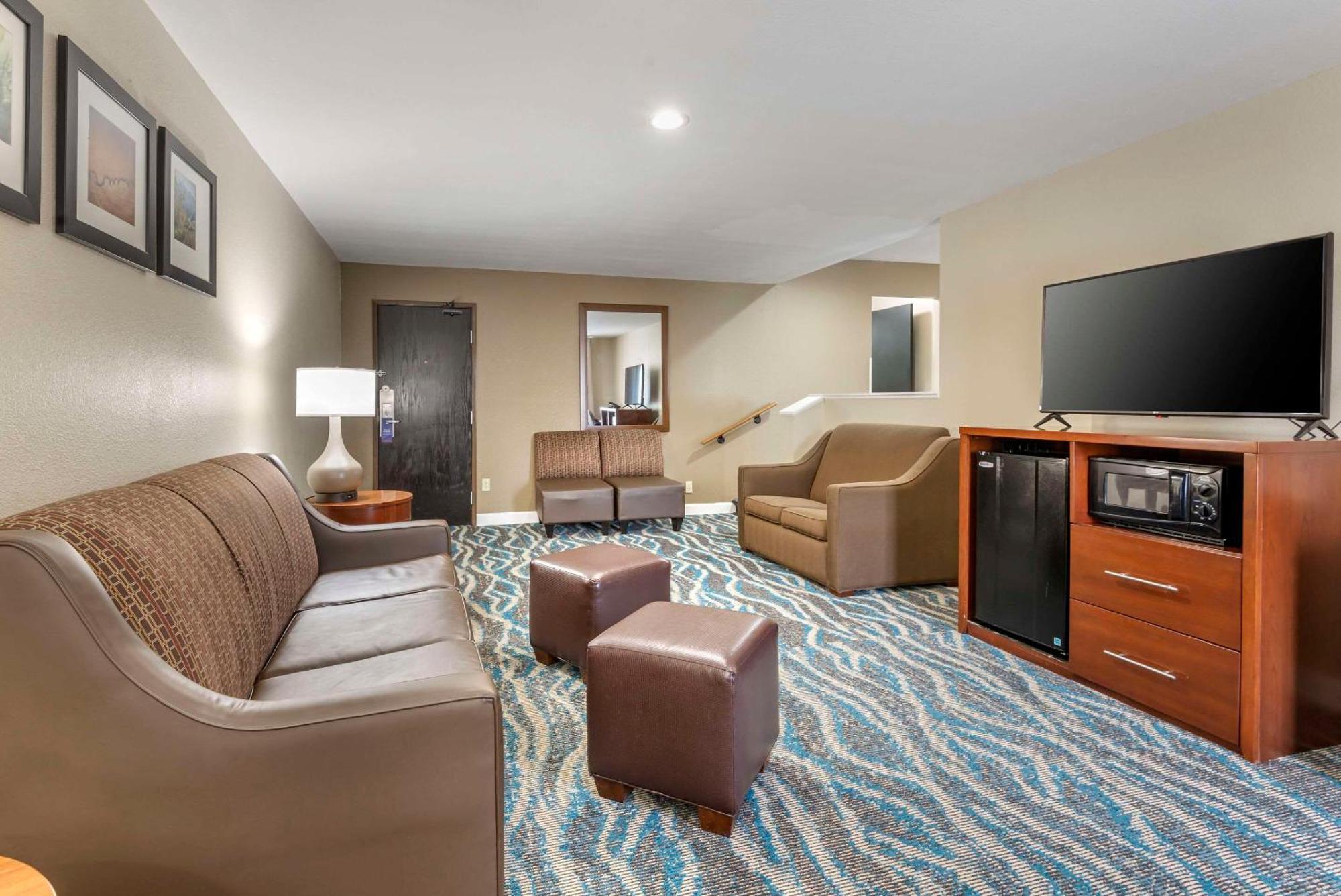 Comfort Inn Asheville East-Blue Ridge Pkwy Access Екстер'єр фото