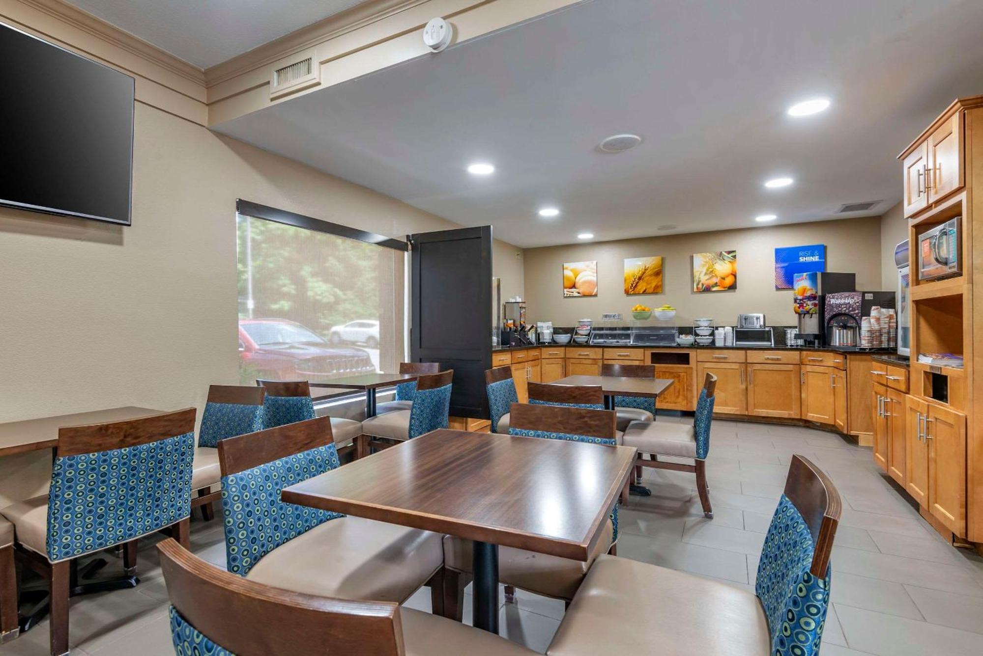 Comfort Inn Asheville East-Blue Ridge Pkwy Access Екстер'єр фото