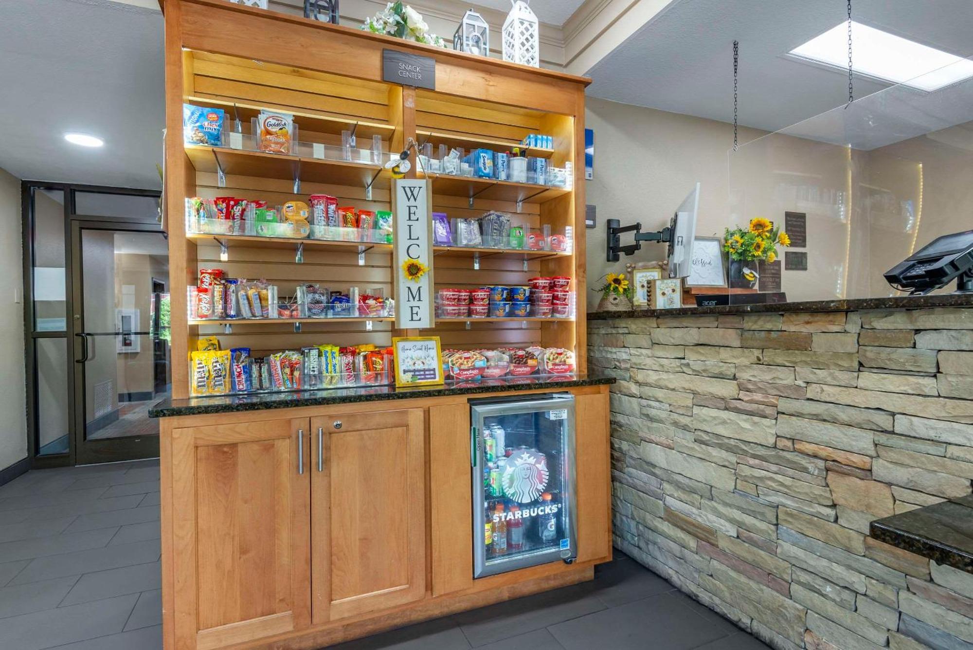Comfort Inn Asheville East-Blue Ridge Pkwy Access Екстер'єр фото